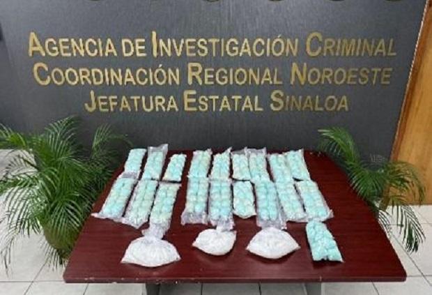 Tras pitazo, hallan 190 mil pastillas de fentanilo y casi 2 kilos de meta