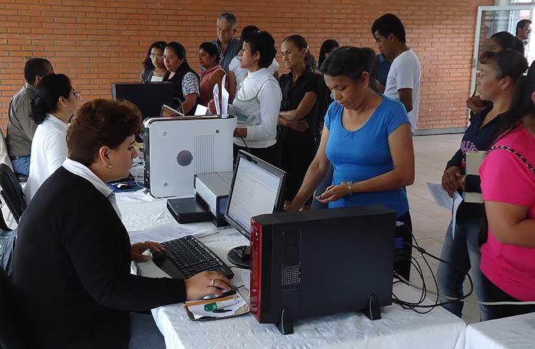 Existen cuotas por falta de apoyos de la SEP: Directivos