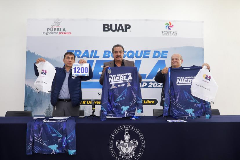 VIDEO Presentan camiseta y medalla oficial del Trail Bosque de Niebla BUAP 2023