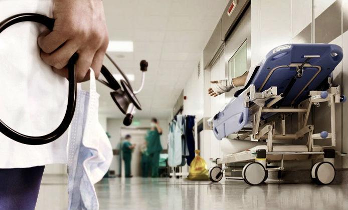 Recortarán becas para médicos de servicio social