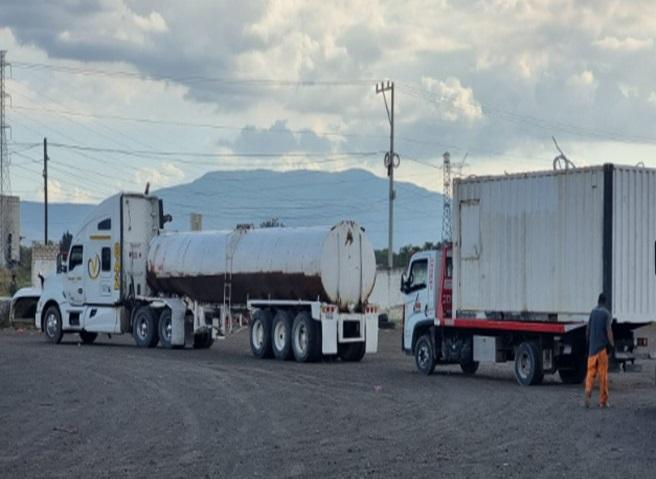 Tras cateo, aseguran más de 76 mil litros de hidrocarburo en Jalisco