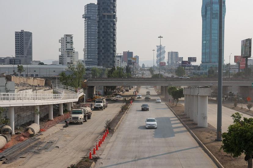 VIDEO Reabren carriles centrales de la Vía Atlixcáyotl