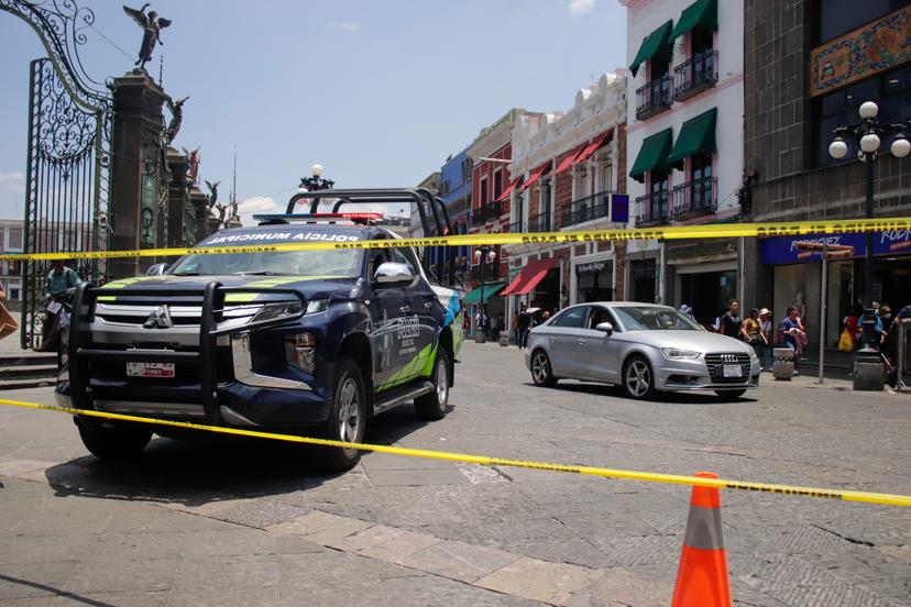 VIDEO Cierre de circulación alrededor del Zócalo de Puebla