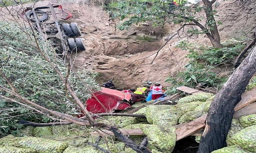 Dos muertos y cinco heridos deja accidente en la Amozoc-Perote