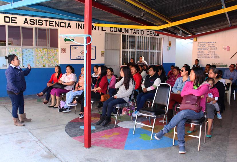 Escuela para Padres llega a más pobladores de Xicotepec