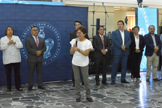 Cedillo anuncia aumento de 15% a bonos semestrales de maestros hora clase