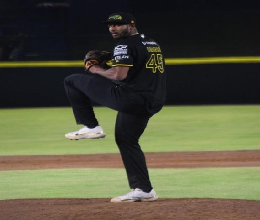 Primera serie en carretera para los Pericos