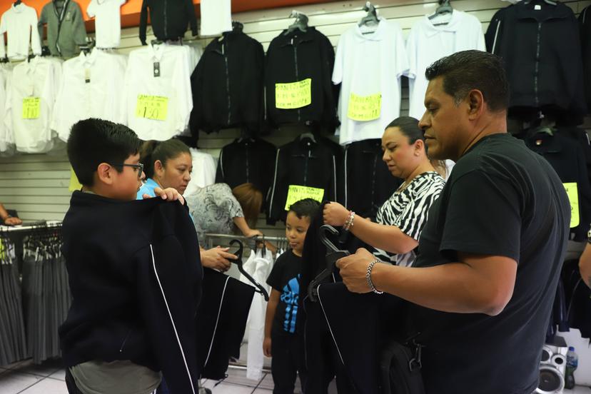 Compras escolares de última para el regreso a clases