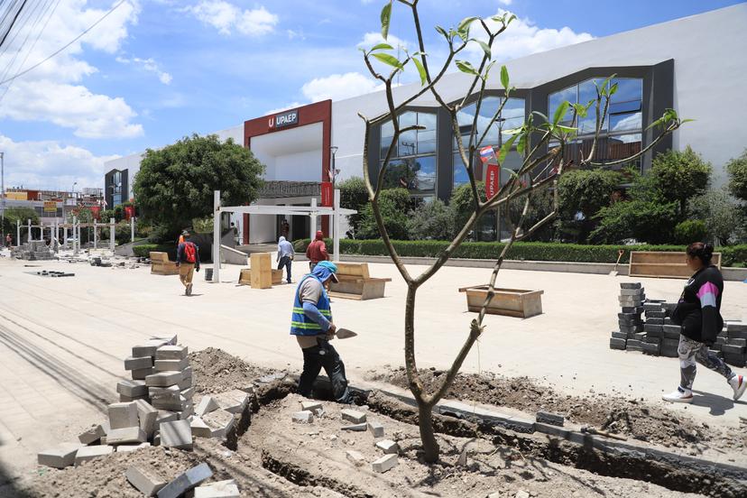 VIDEO Avanzan obras de remodelación en el Barrio de Santiago