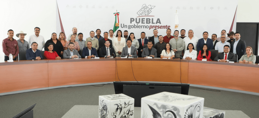 Céspedes se reúne con presidentes municipales electos del PT en Puebla