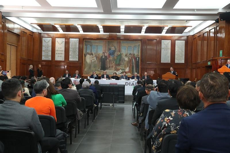 Discuten austeridad y fideicomisos en tercer foro de reforma judicial