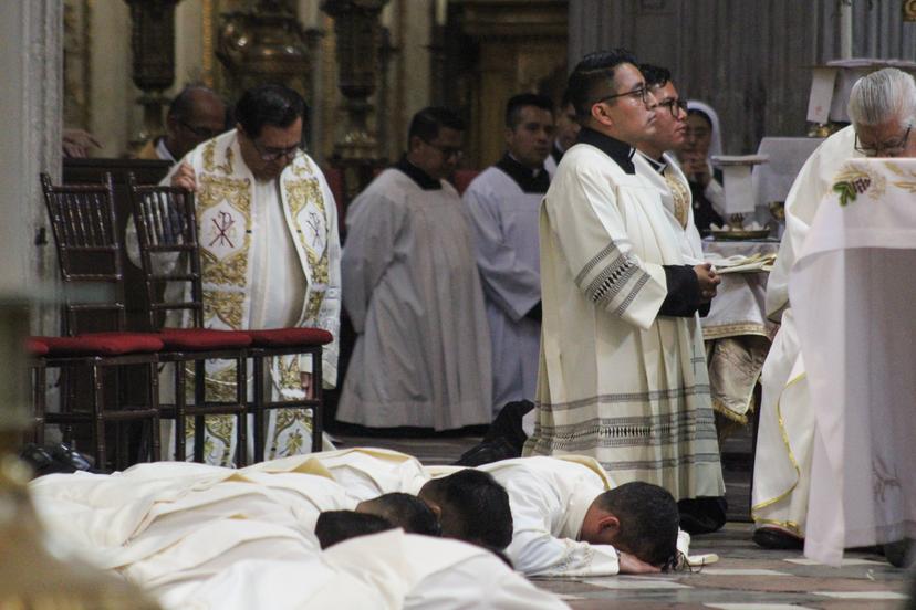 VIDEO Catedral de Puebla recibe a 11 nuevos sacerdotes