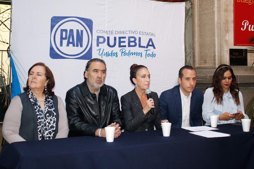 VIDEO Diputados federales del PAN Puebla se unen a Movilización Nacional