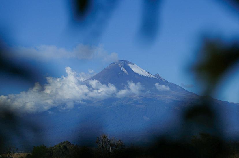 VIDEO El Popocatépetl presenta 25 exhalaciones