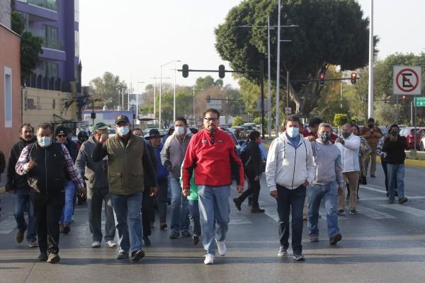 VIDEO Se manifiestan en contra de la verificación vehicular