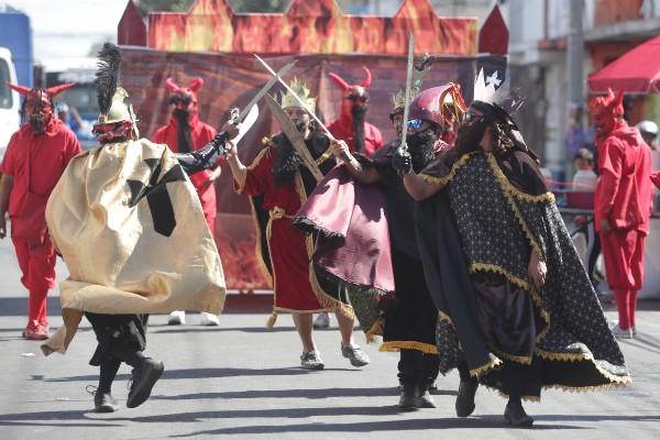 VIDEO Se soltaron los diablitos en San Baltazar Campeche