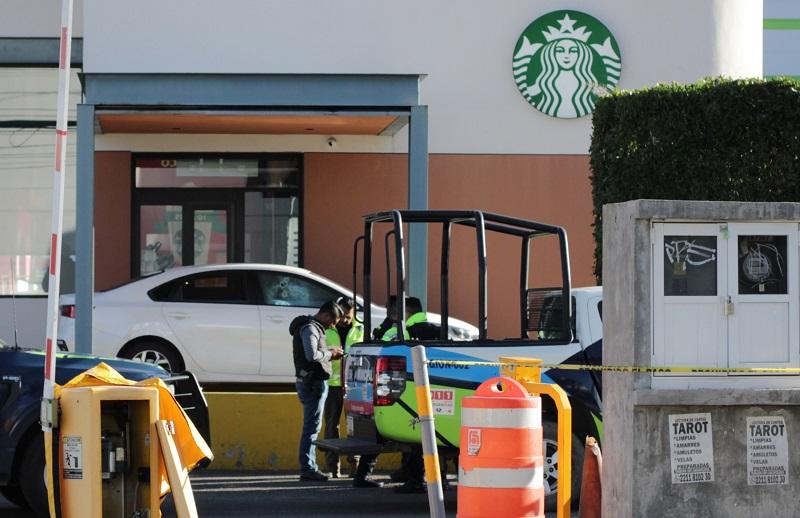 Un solo tirador ejecutó a cliente de Starbucks en Las Ánimas