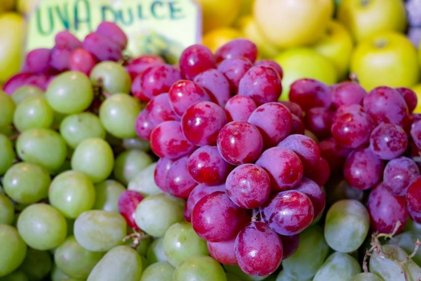 VIDEO Incrementa la venta de uvas en mercados de Puebla