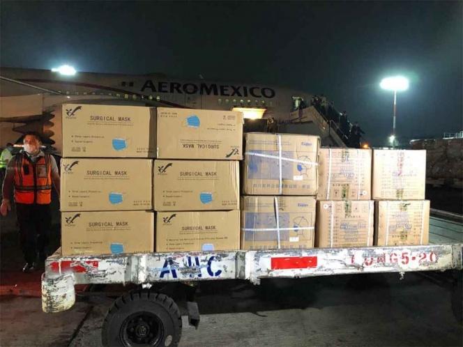 Cuarto avión con equipo médico contra el COVID19 llega a México desde China