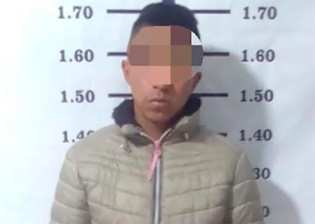 Aseguran a ladrón en local de pollos asados en Texmelucan