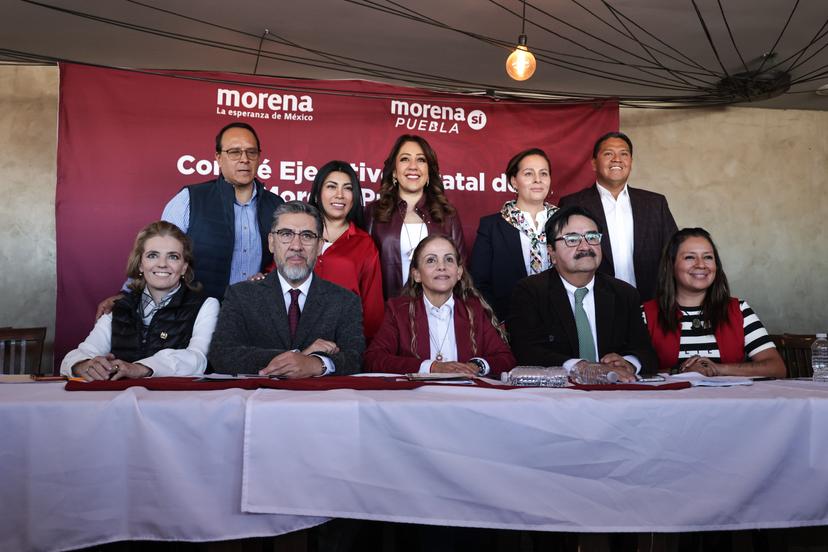 Morena presenta a voceros para el proceso electoral en Puebla