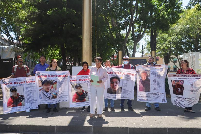 VIDEO Colectivo Voz de los Desaparecidos Puebla pide reunión con candidatos