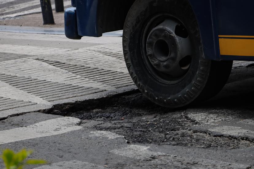 VIDEO Llegan las lluvias y con ella los baches en Puebla