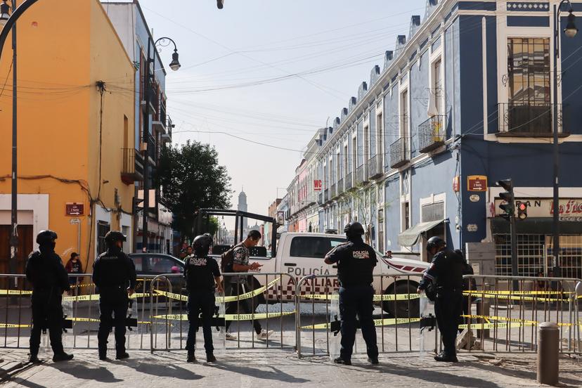 Operativo contra ambulantes cierra calles del Centro Histórico de Puebla