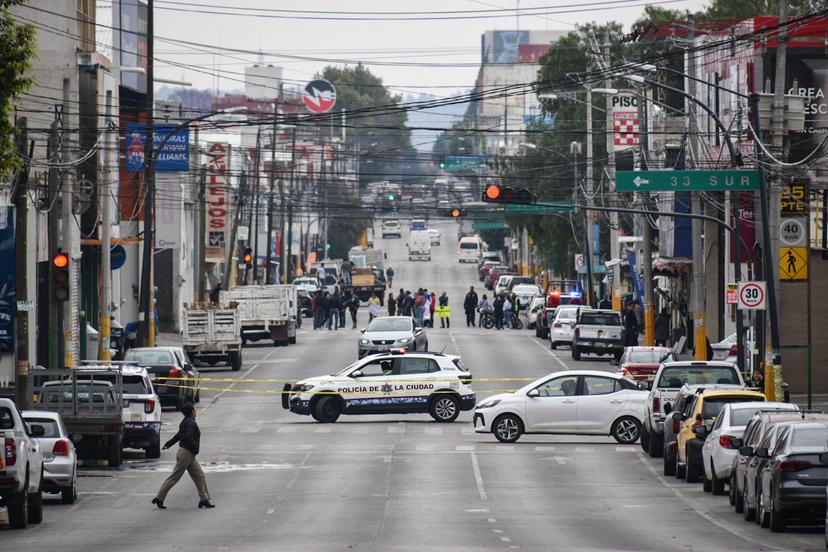 VIDEO Ya les gustó la 25 Poniente, vecinos vuelven a cerrar dicha vialidad