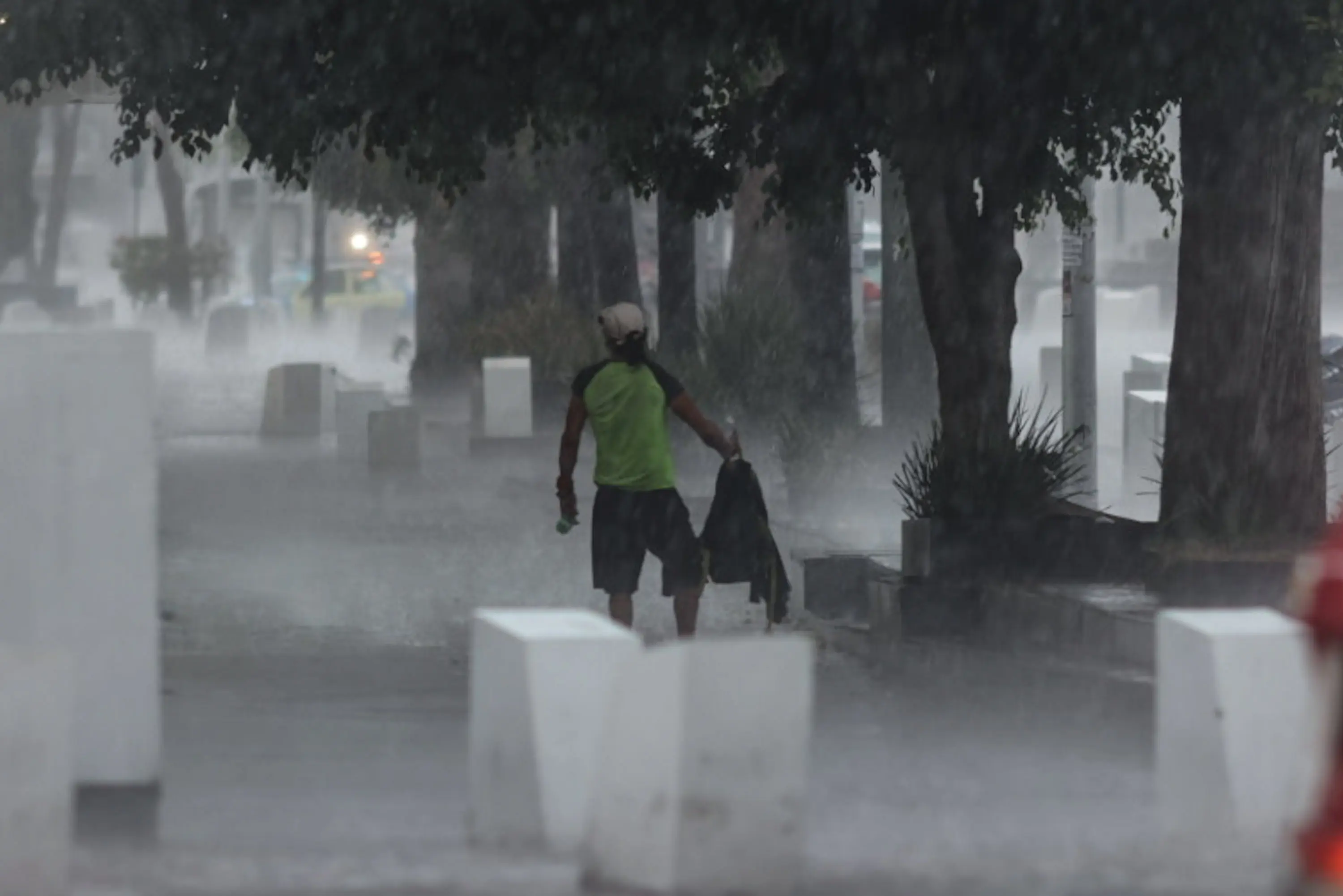 VIDEO Llueve con fuerza en la ciudad de Puebla y Zona Metropolitana