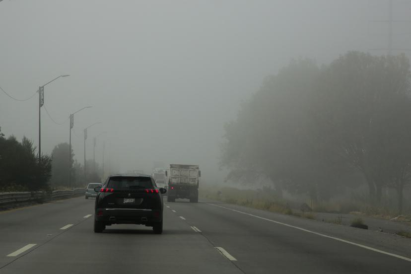 Así la neblina en la autopista y Periférico Ecológico de Puebla