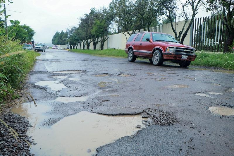 Céspedes anuncia plan de bacheo nocturno ante olvido de ediles