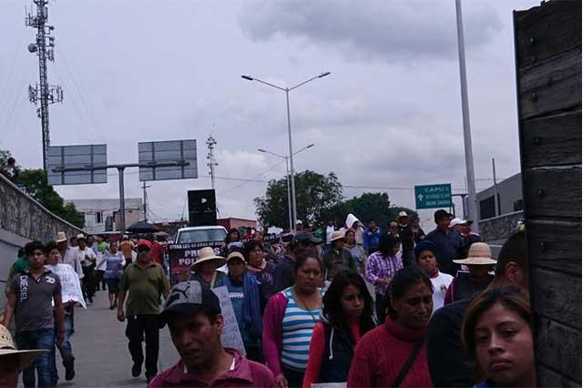 Reordenamiento de rutas ocasiona protesta de la 28 de Octubre