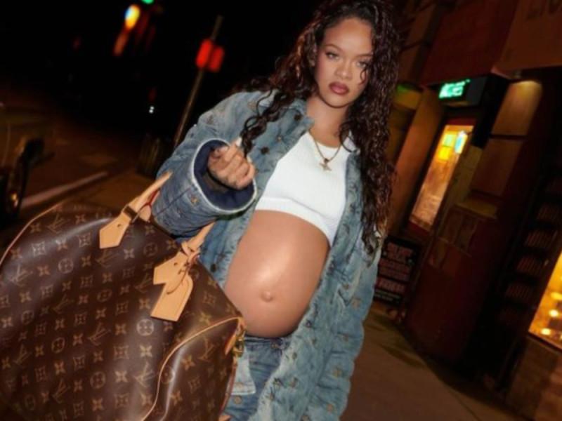 Trasciende que ya nació el segundo bebé de Rihanna