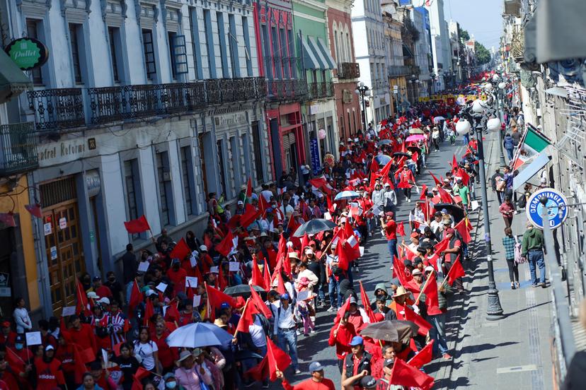 VIDEO Colapsa la ciudad de Puebla por manifestación de Antorcha Campesina