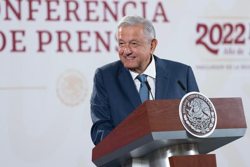 AMLO refrenda confianza a Sheinbaum a un año de desplome en Línea 12