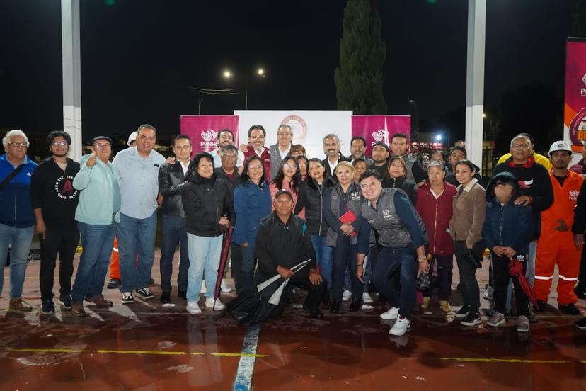 Inaugura Chedraui 354 luminarias LED en Agua Santa con Puebla Brilla