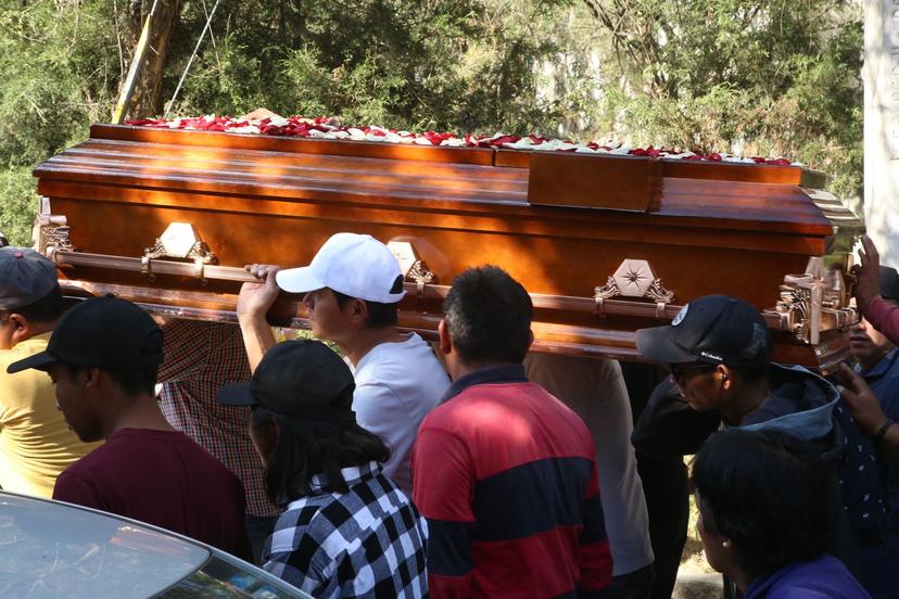 VIDEO Familiares y amigos despiden a Inés Jesús Sánchez