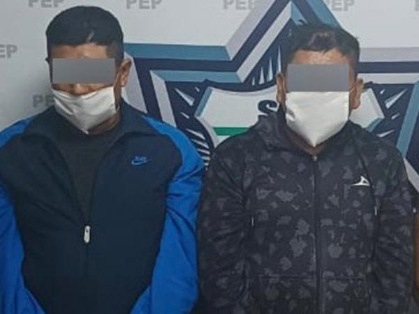 En Acatzingo detienen a tres con armas y 70 dosis de droga