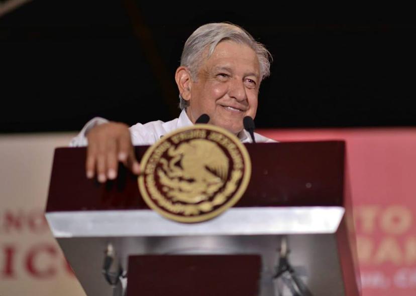 AMLO les asegura a periodistas nunca faltarles al respeto