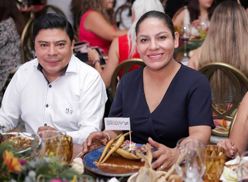 Inaugura Lupita Cuautle comida Sabores del cinco de mayo