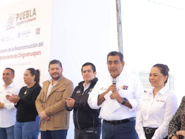 Céspedes anuncia la reconstrucción del Libramiento de Chignahuapan