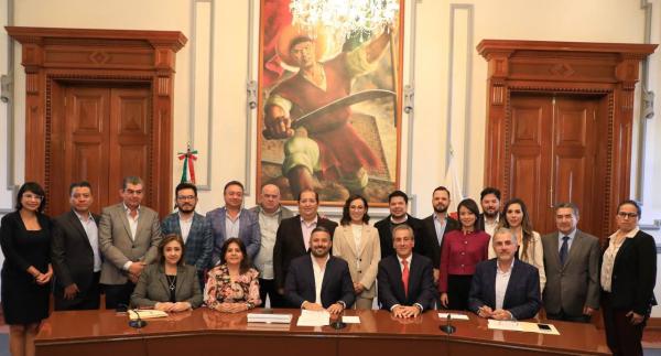 Instalan comisión de transición municipal en el Ayuntamiento de Puebla