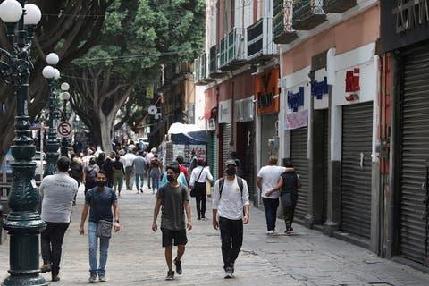 Con carteles persuadirá ayuntamiento de Puebla a ambulantes para que no se instalen