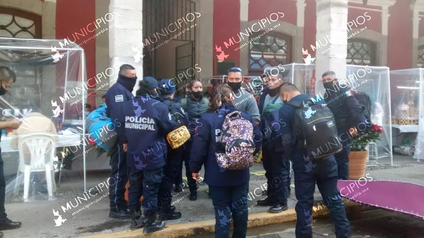 Adeudan casi 700 mil pesos a policías de Huauchinango