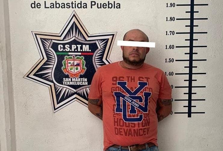 Aseguran a sujeto con más de 70 bolsas de droga en Texmelucan