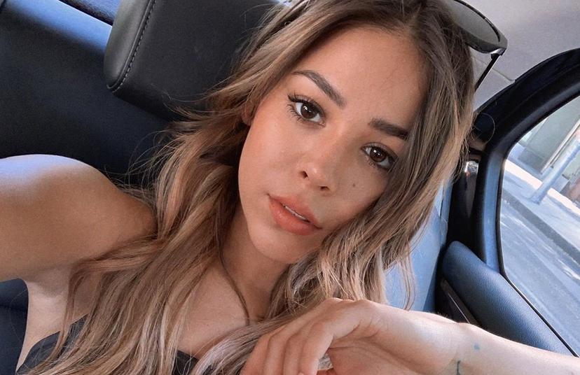 Danna Paola publica su número de teléfono y las redes estallan