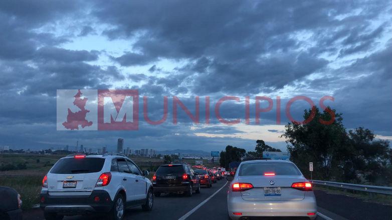 Ajustador de Qualitas muere al chocar en la vía Atlixcáyotl