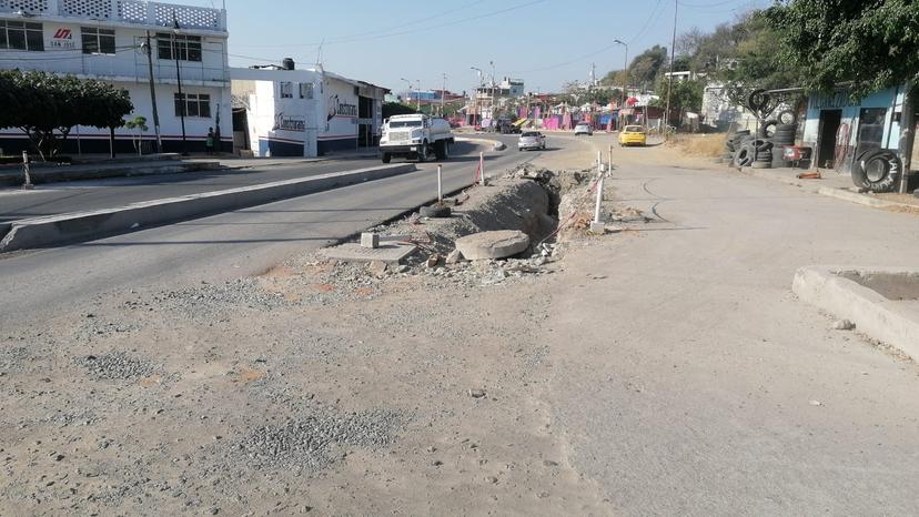 Encuentran vestigios arqueológicos durante rehabilitación del Eje Poniente en Izúcar