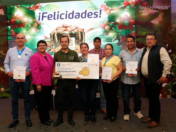 Productores poblanos ganan concurso nacional de café